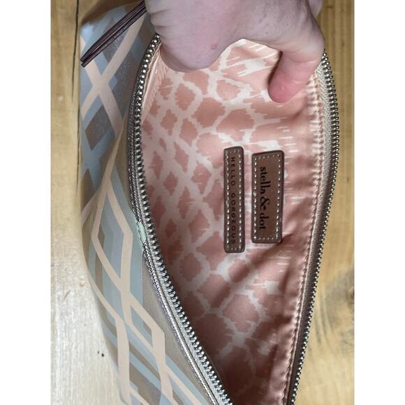 Stella & Dot make up cosmetic travel bag. Full Zip. Metallic Colors. Gold tan - Picture 6 of 9